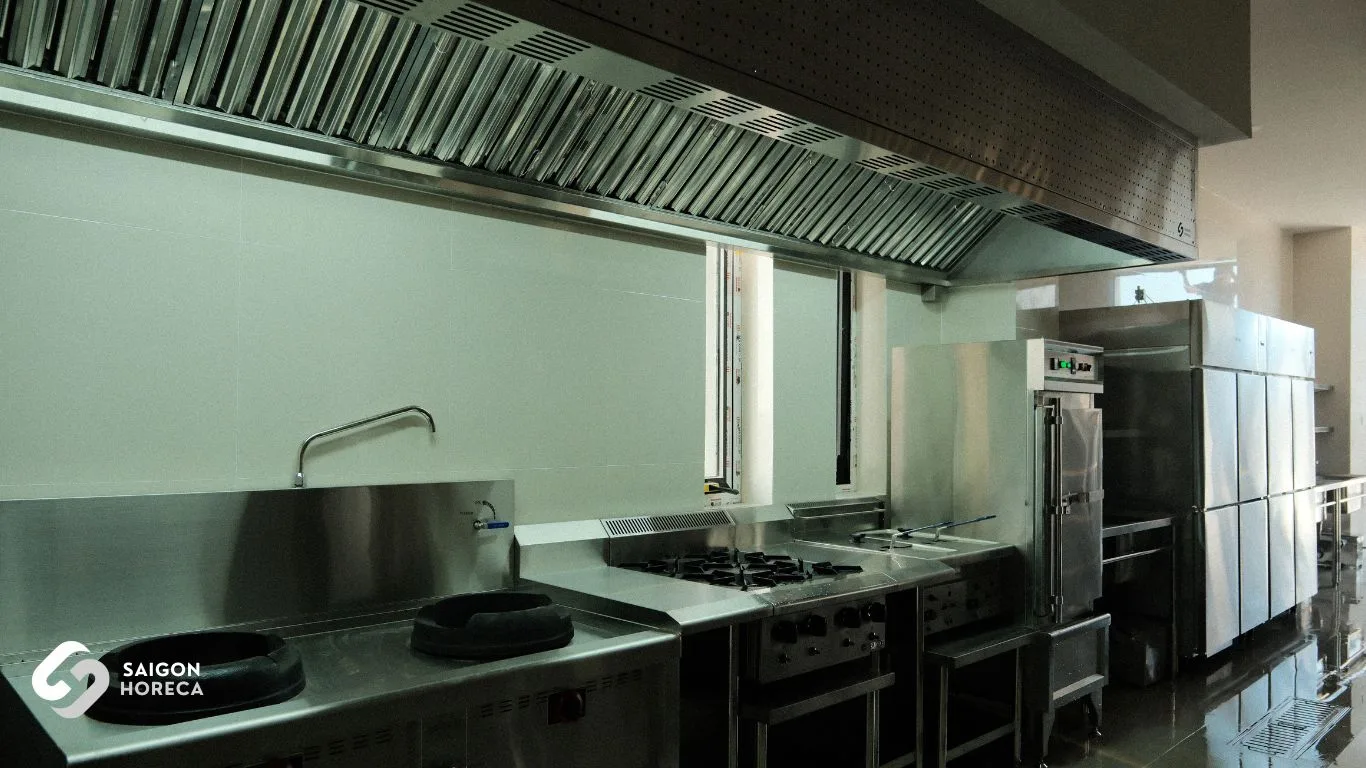 Commercial kitchen ventilation ductwork and exhaust hoods at Sheh Fung