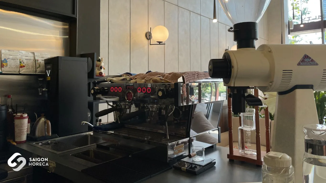 Professional beverage counter station at G-Cup Bistro