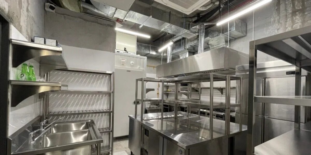 Stainless steel commercial dishwashing and food preparation station