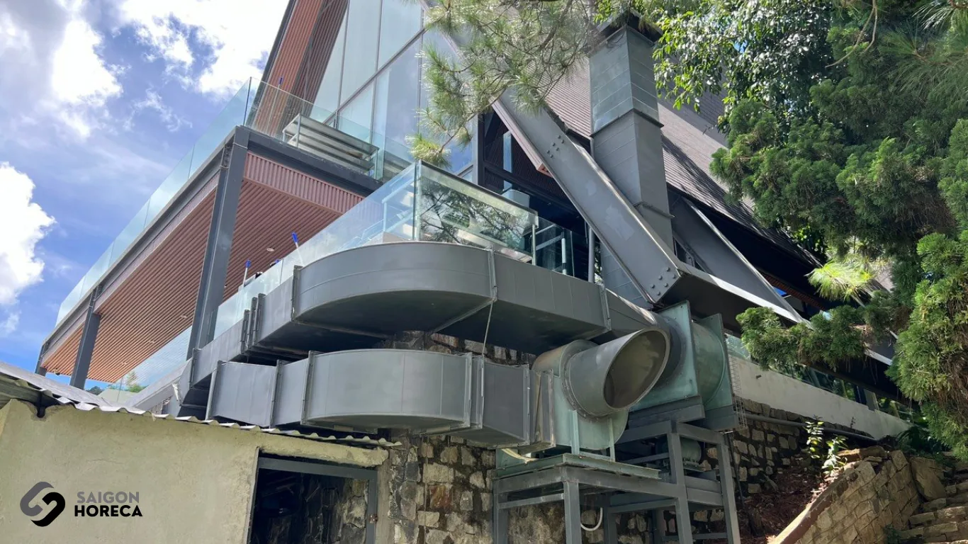 External heavy-duty stainless steel exhaust duct and ventilation riser line