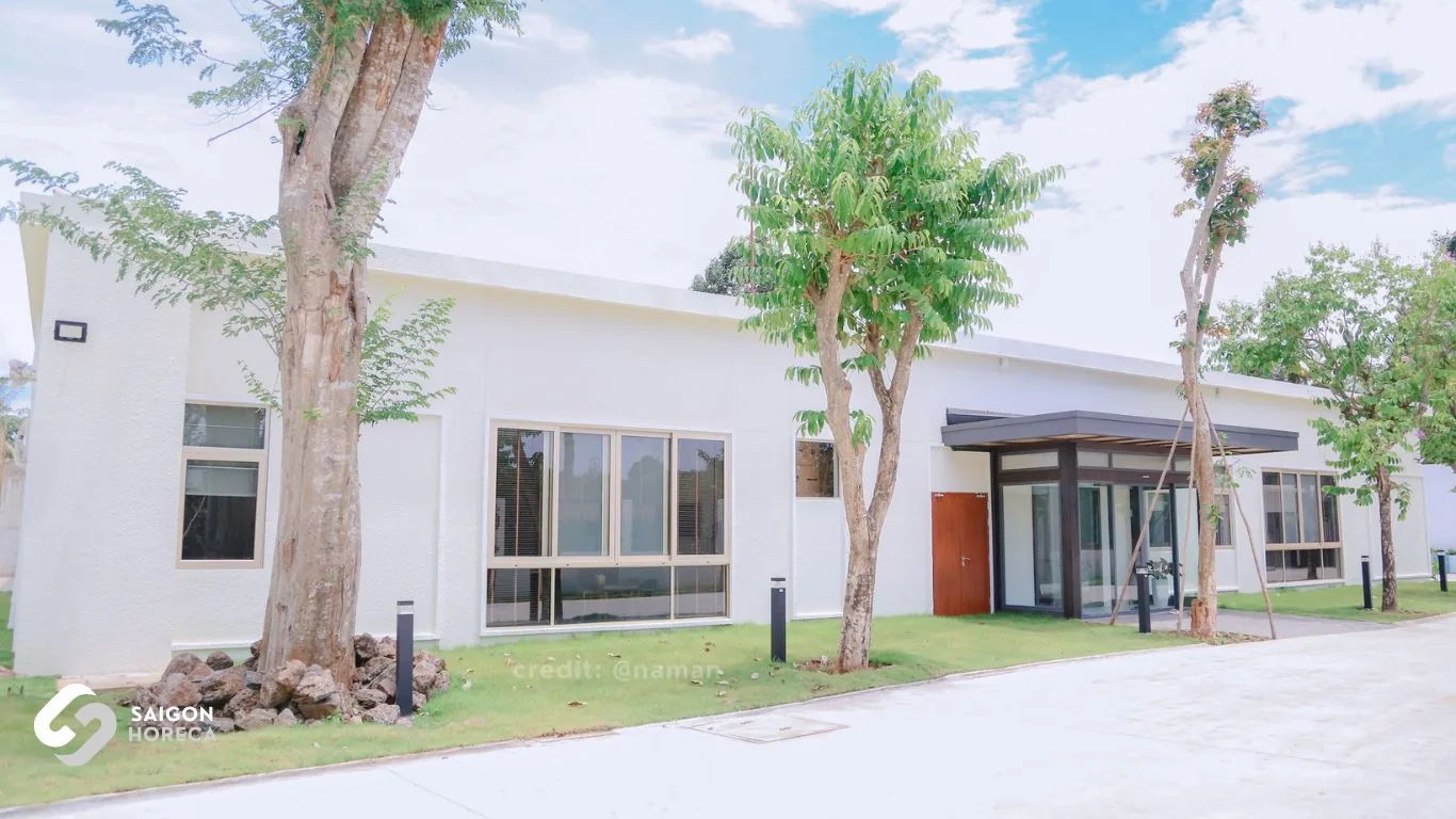Panoramic exterior architectural perspective of Nam An Garden Nursing Home